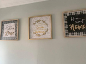 Charming 2 bedroom with Private Entrance